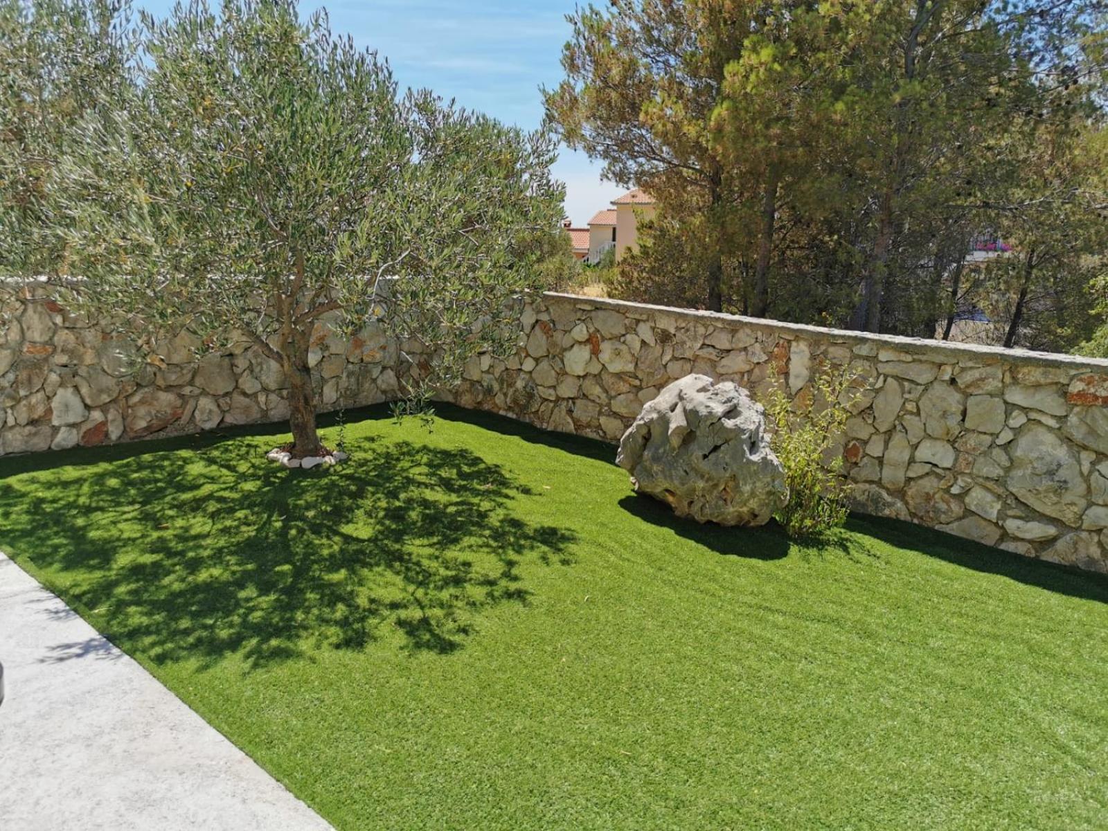 Olive Tree Apartment Zecevo روغوزنيكا المظهر الخارجي الصورة